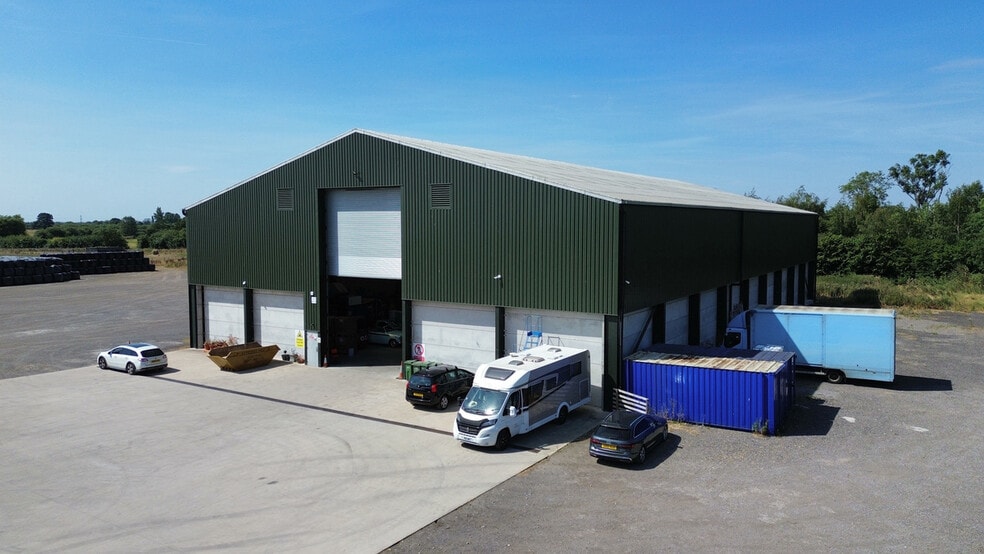 Stillington Rd, Easingwold to rent - Building Photo - Image 1 of 3