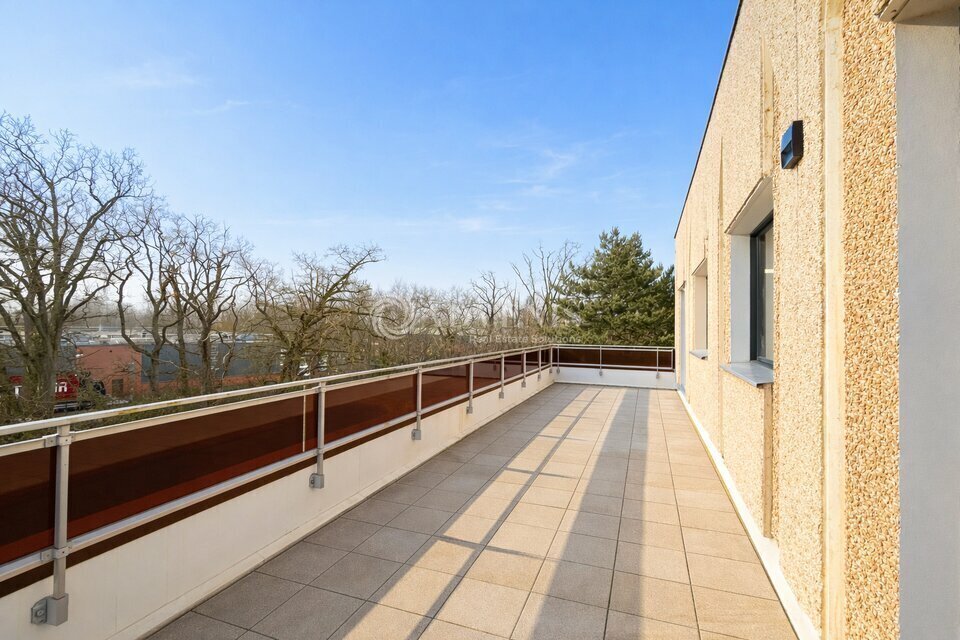 2 Rue Du Rapporteur, SAINT-OUEN-L'AUMONE to rent Building Photo- Image 1 of 12