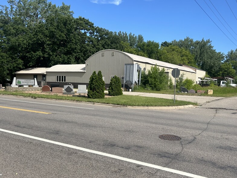 711 Main St E, Melrose, MN for sale - Building Photo - Image 3 of 16