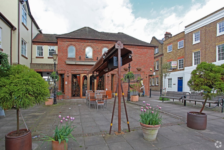 52-58 Church St, Twickenham for sale - Building Photo - Image 2 of 6