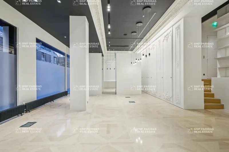 37 Rue Traversière, Boulogne-Billancourt to rent - Interior Photo - Image 1 of 15