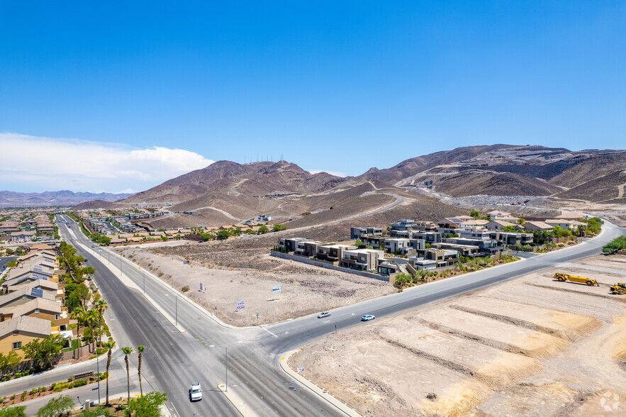 W. Horizon Ridge, Henderson, NV for sale - Building Photo - Image 1 of 1