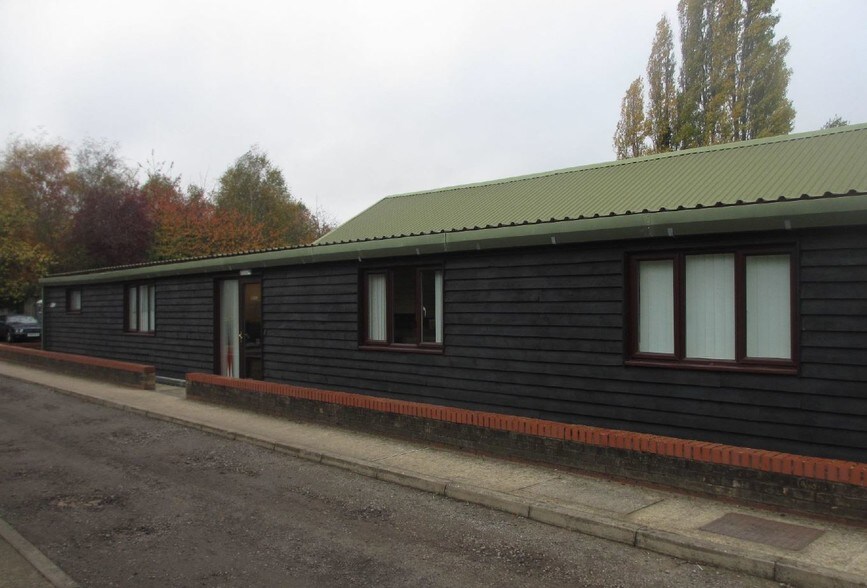 Unit 2b Barton Rd, Cambridge CB23 1LW UK