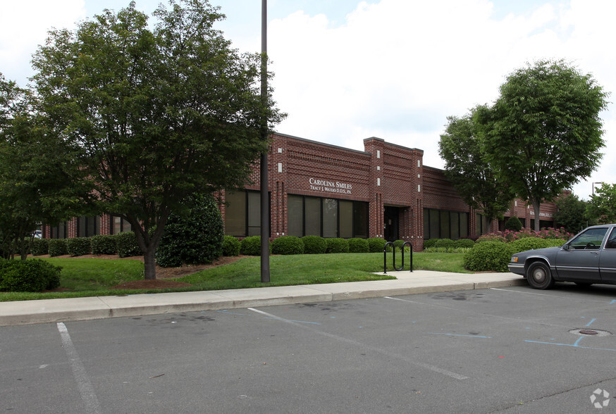 4210 N Roxboro Rd, Durham, NC for sale - Building Photo - Image 2 of 21