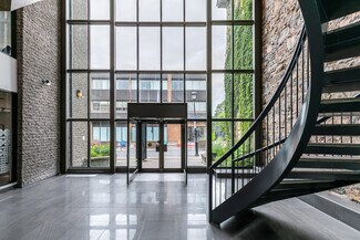 More details for 50 Rue Saint-Charles O, Longueuil, QC - Office to Rent