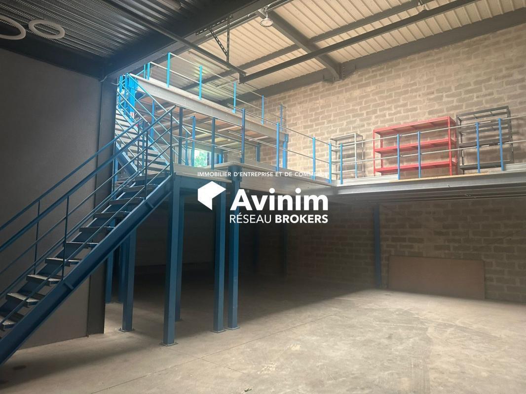 Industrial in SAINT-OUEN-L'AUMONE for sale Interior Photo- Image 1 of 5