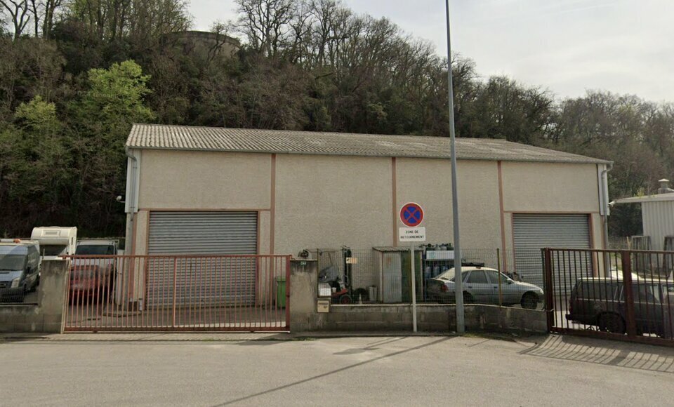 Light Industrial in Marcilly-d'Azergues to rent Building Photo- Image 1 of 9