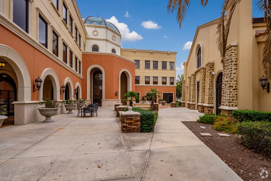 1826 N Loop 1604 W, San Antonio, TX to rent - Building Photo - Image 3 of 7