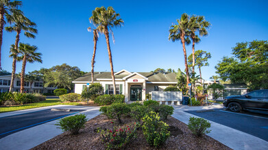 1160 Four Seasons Cir, Sarasota, FL for sale Building Photo- Image 1 of 29