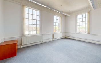 Speke Road, Liverpool to rent Interior Photo- Image 1 of 3
