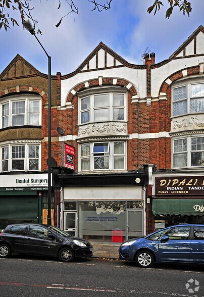 84 Aldermans Hl, London to rent - Building Photo - Image 3 of 3