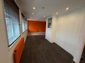 26 The Dean, Alresford to rent Interior Photo- Image 1 of 5