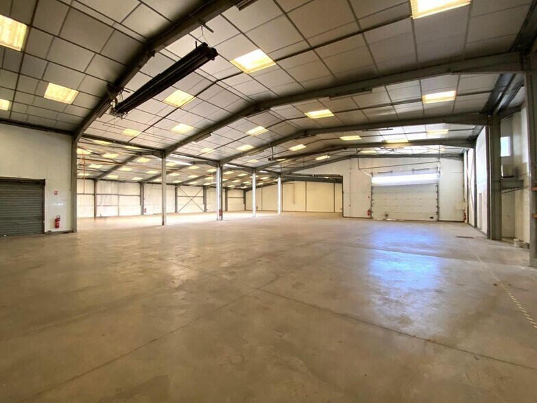 Light Industrial in CIVRIEUX-D'AZERGUES for sale - Building Photo - Image 2 of 9
