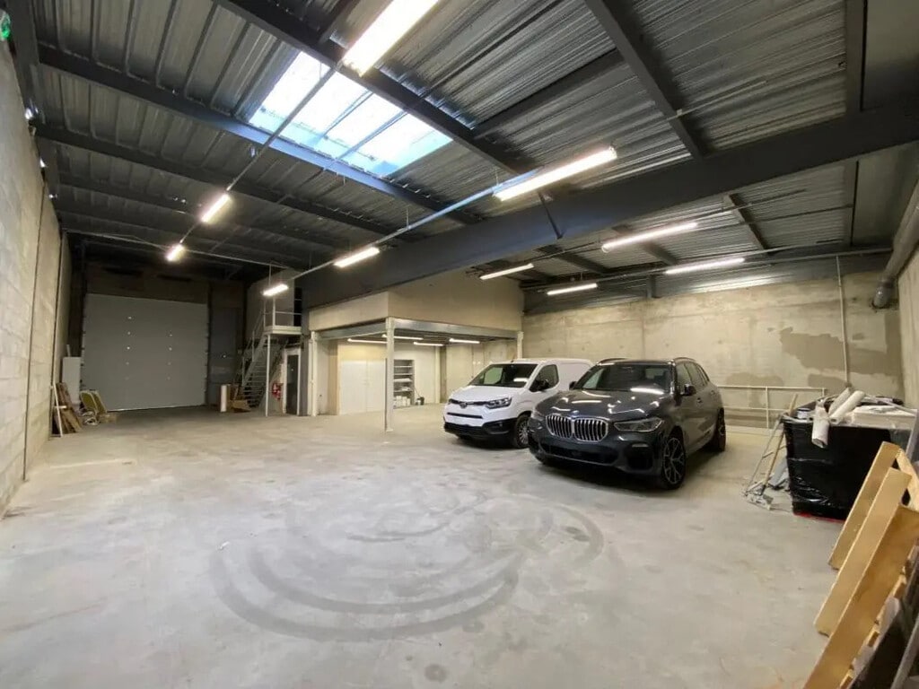 Vente Local d'activités 293 m² - Photo 1