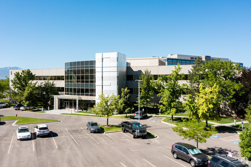 1712 S East Bay Blvd, Provo, UT for sale - Building Photo - Image 1 of 1