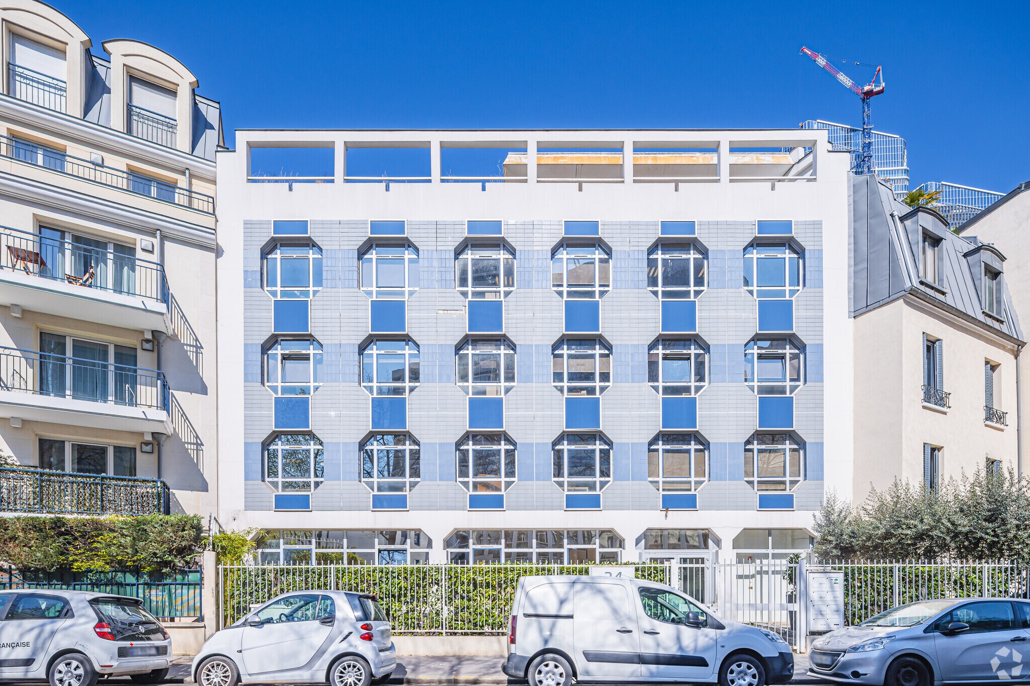 34 Rue Jean Jaurès, Puteaux to rent Primary Photo- Image 1 of 19