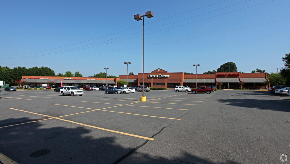 819 N First St, Albemarle, NC for rent - Building Photo - Image 1 of 6