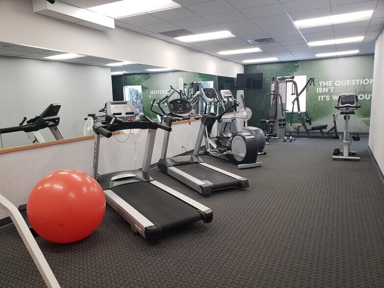 2950 Metro Dr, Bloomington, MN to rent - Interior Photo - Image 3 of 5