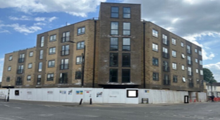 15/23 Church St, Slough to rent Building Photo- Image 1 of 1