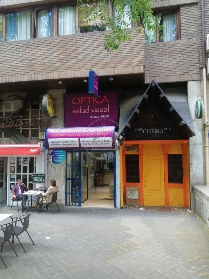 Retail in Madrid, Madrid to rent Building Photo- Image 1 of 6