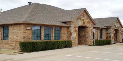 1312 Norwood Dr, Bedford, TX for rent Primary Photo- Image 1 of 30