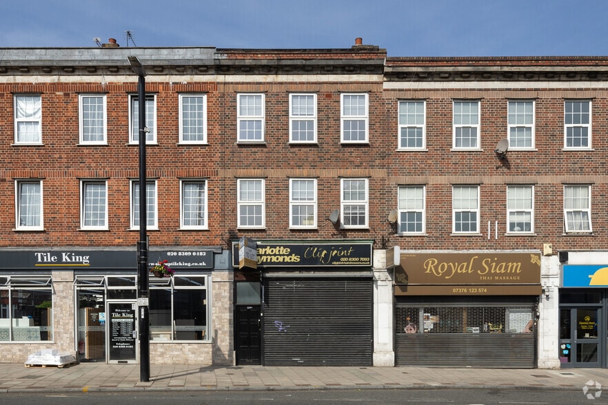 129 Station Rd, Sidcup to rent - Primary Photo - Image 1 of 2