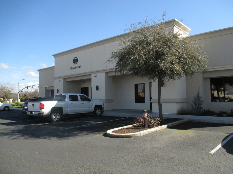 1907-1911 Hillman St, Tulare, CA for sale - Primary Photo - Image 1 of 1