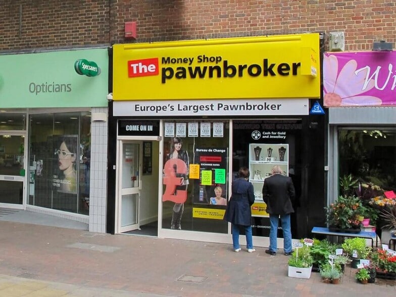 215-217 High St, Chatham for sale - Building Photo - Image 3 of 7