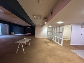 6 Commercial St, Manchester to rent Interior Photo- Image 2 of 4