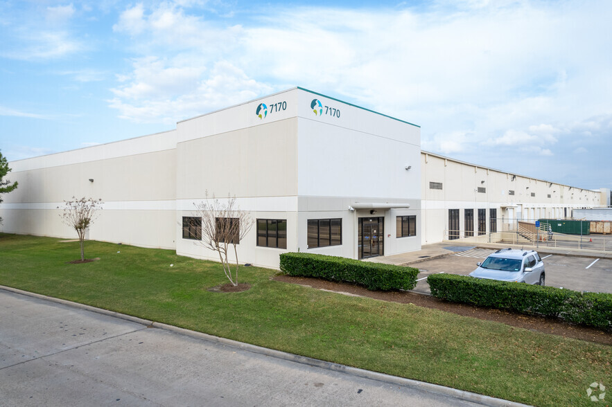 7170 W 43rd St, Houston, TX for rent - Building Photo - Image 1 of 5