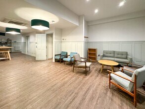 199-201 High St, London to rent Interior Photo- Image 2 of 7