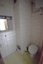 Retail in Alcalá de Henares, Madrid to rent Interior Photo- Image 1 of 2