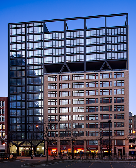 642 S Clark St, Chicago, IL for rent - Building Photo - Image 1 of 1