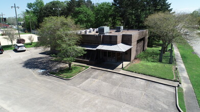 3015 Westfork Dr, Baton Rouge, LA for rent Building Photo- Image 1 of 9