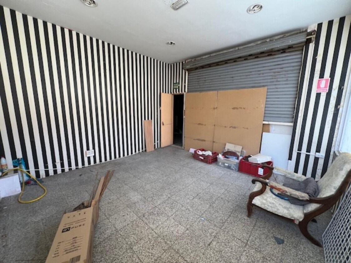 Retail in Galapagar, Madrid to rent Primary Photo- Image 1 of 2