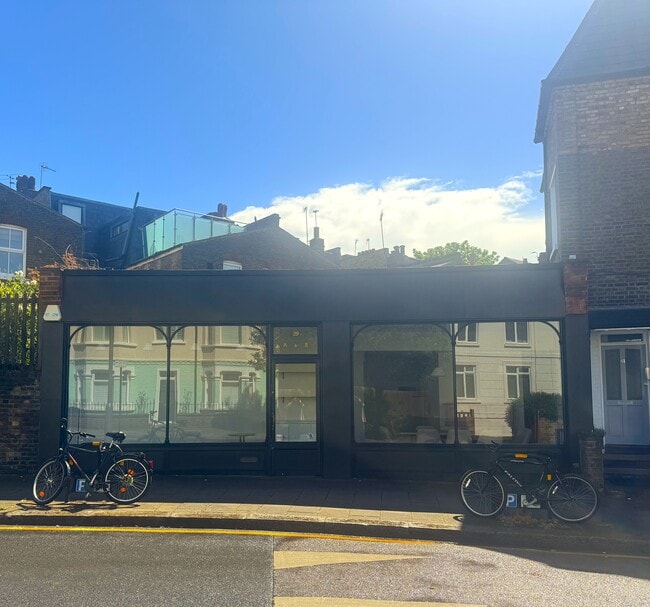 More details for 39A + B Allfarthing ln, London - Retail to Rent