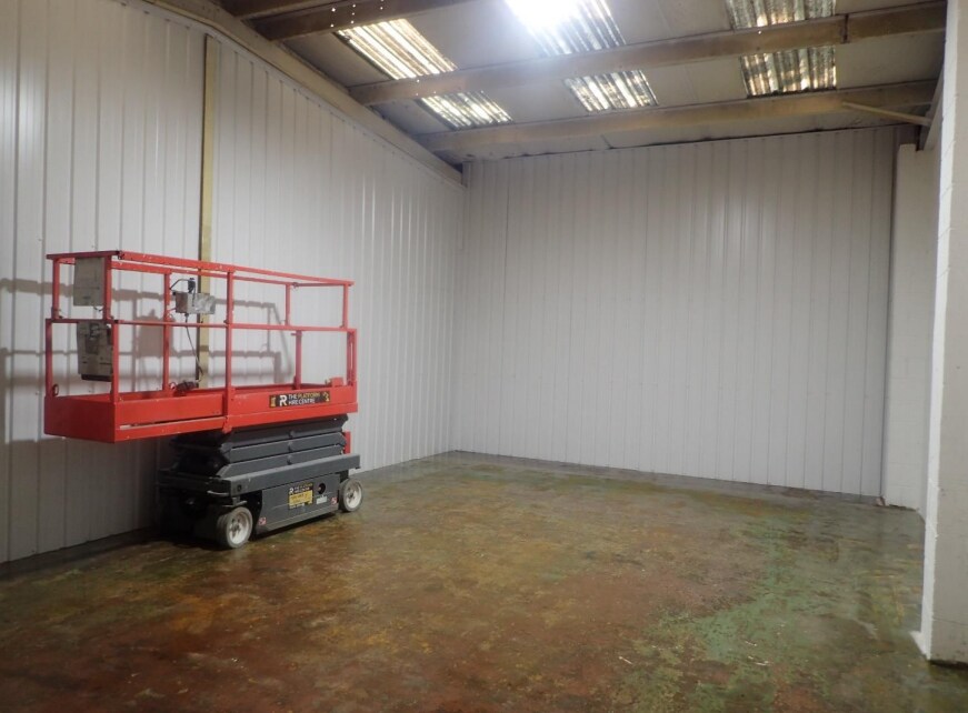 1180 Aldridge Rd, Birmingham to rent Interior Photo- Image 1 of 3