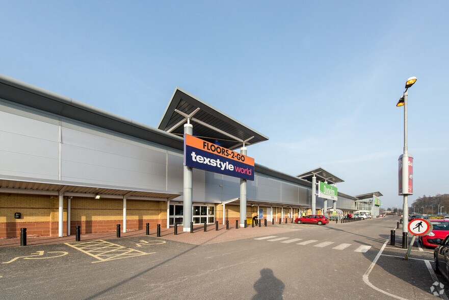 Cuckoo Bridge, Dumfries for sale - Primary Photo - Image 1 of 1