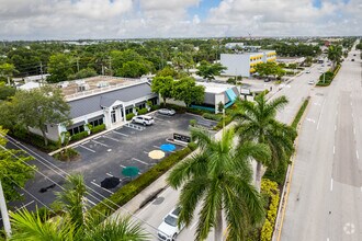 680 Tamiami Trl N, Naples, FL - aerial  map view