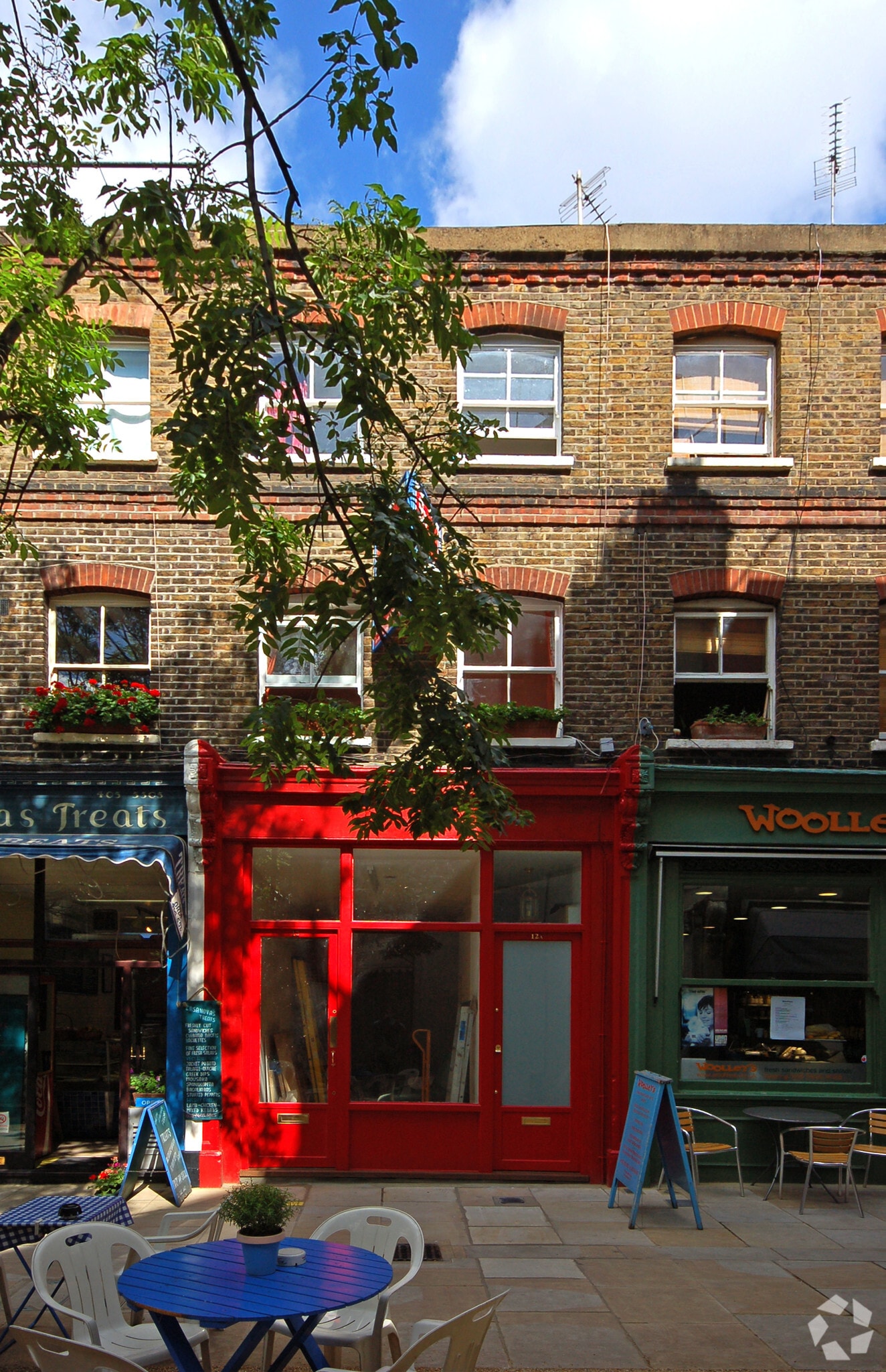 12 Lambs Conduit Passage, London to rent Primary Photo- Image 1 of 3