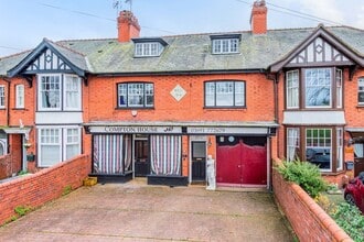10-10A Station Ave, Wrexham to rent Building Photo- Image 1 of 13