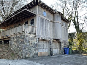 990 Culpepper St NW, Atlanta, GA for rent Building Photo- Image 1 of 12