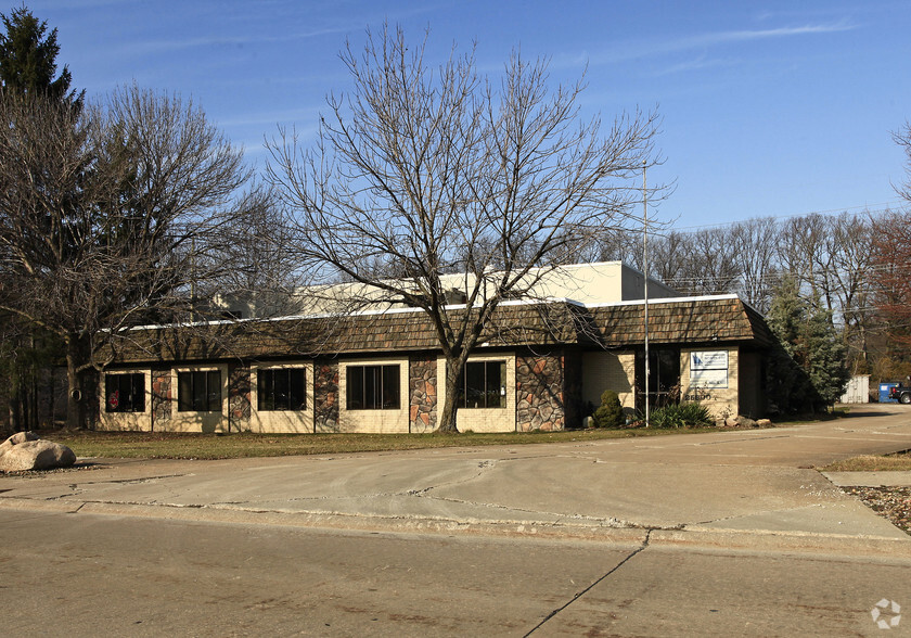 25800 First St, Westlake, OH for rent - Primary Photo - Image 1 of 13