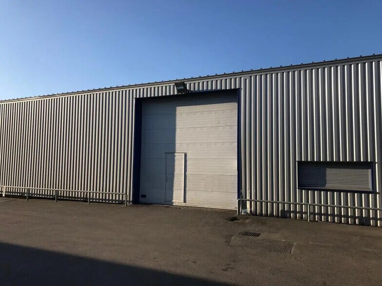 12 Impasse Du Bourrelier, Saint-Herblain to rent - Building Photo - Image 1 of 4