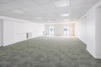 More details for 15 Rue Des Lions Saint-Paul, Paris - Office to Rent