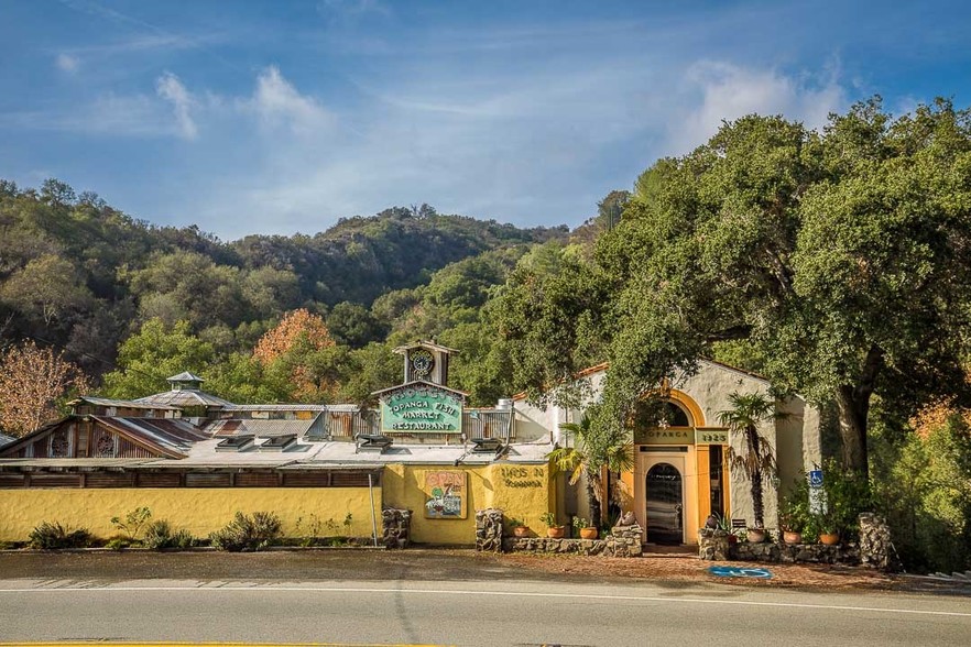 1105 N Topanga Canyon Blvd, Topanga, CA for sale - Building Photo - Image 1 of 1