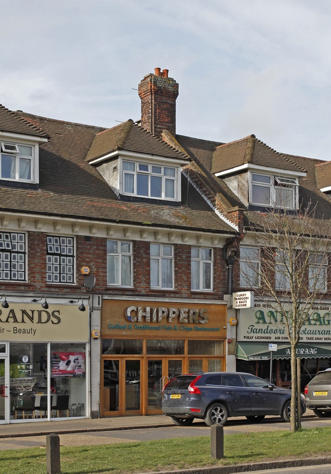 More details for 8 Cockfosters Para, Barnet - Retail to Rent