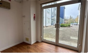 Budbrooke Rd, Warwick to rent Interior Photo- Image 2 of 10
