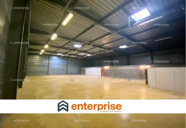 Location Local d'activités 463 m²