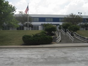 181 N Mecca St, Cortland, OH for rent Building Photo- Image 1 of 23